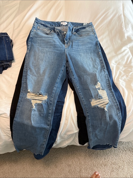 Good American Denim - Good American Light Blue Distressed Straight Leg Jeans